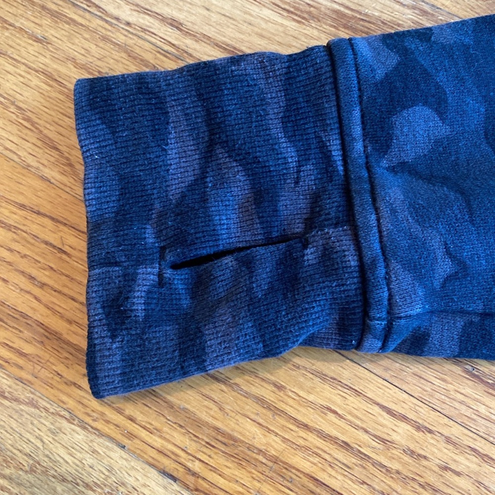 🏝️FLASH SALE - TODAY ONLY
Lululemon Scuba Hoodie Light Cotton Fleece Sequoia - Picture 8 of 9